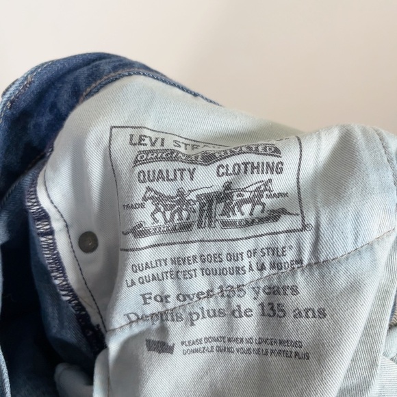 Levi's  Men's 505 Regular Fit Jeans - Picture 11 of 15